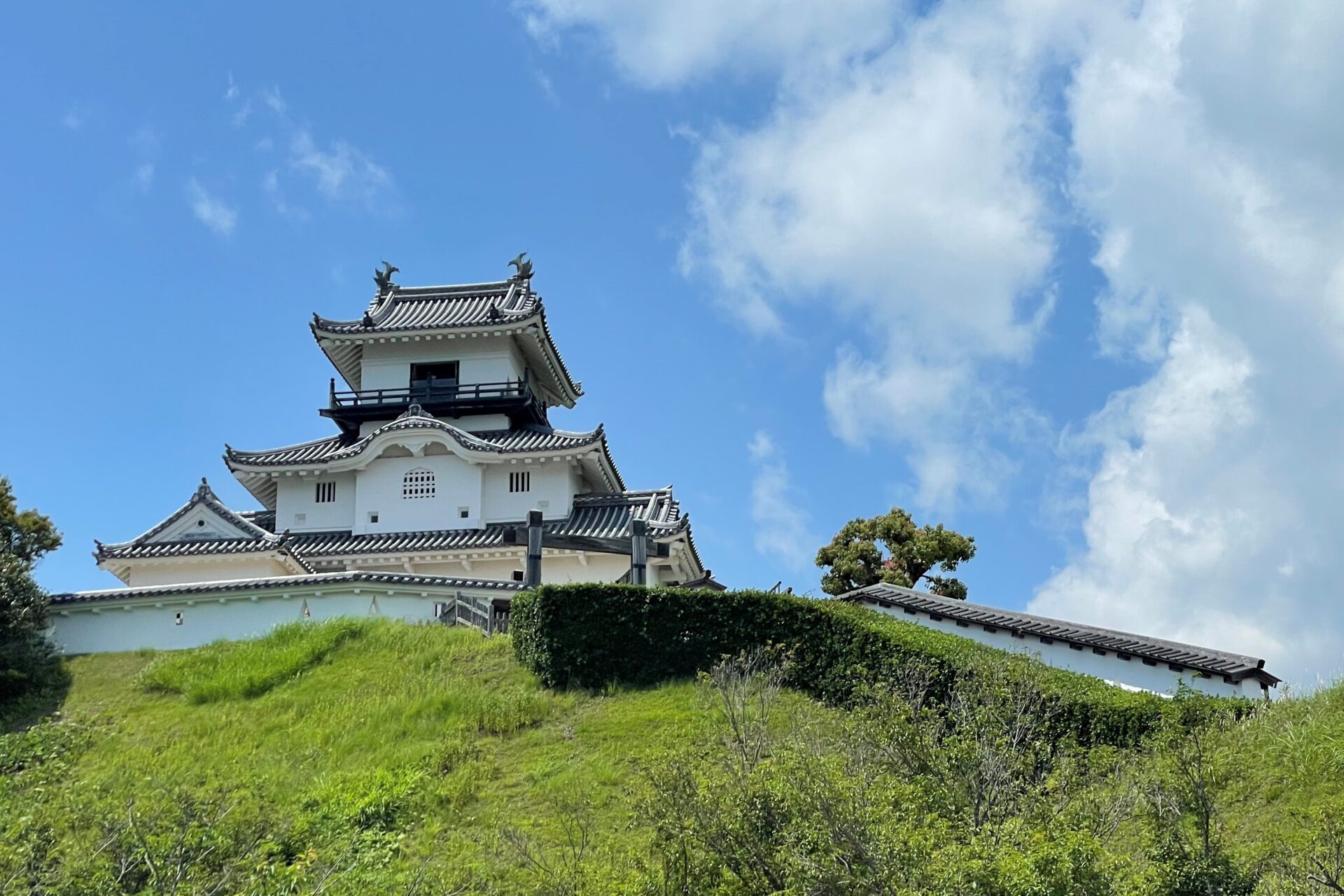 日本初の木造復元天守　掛川城