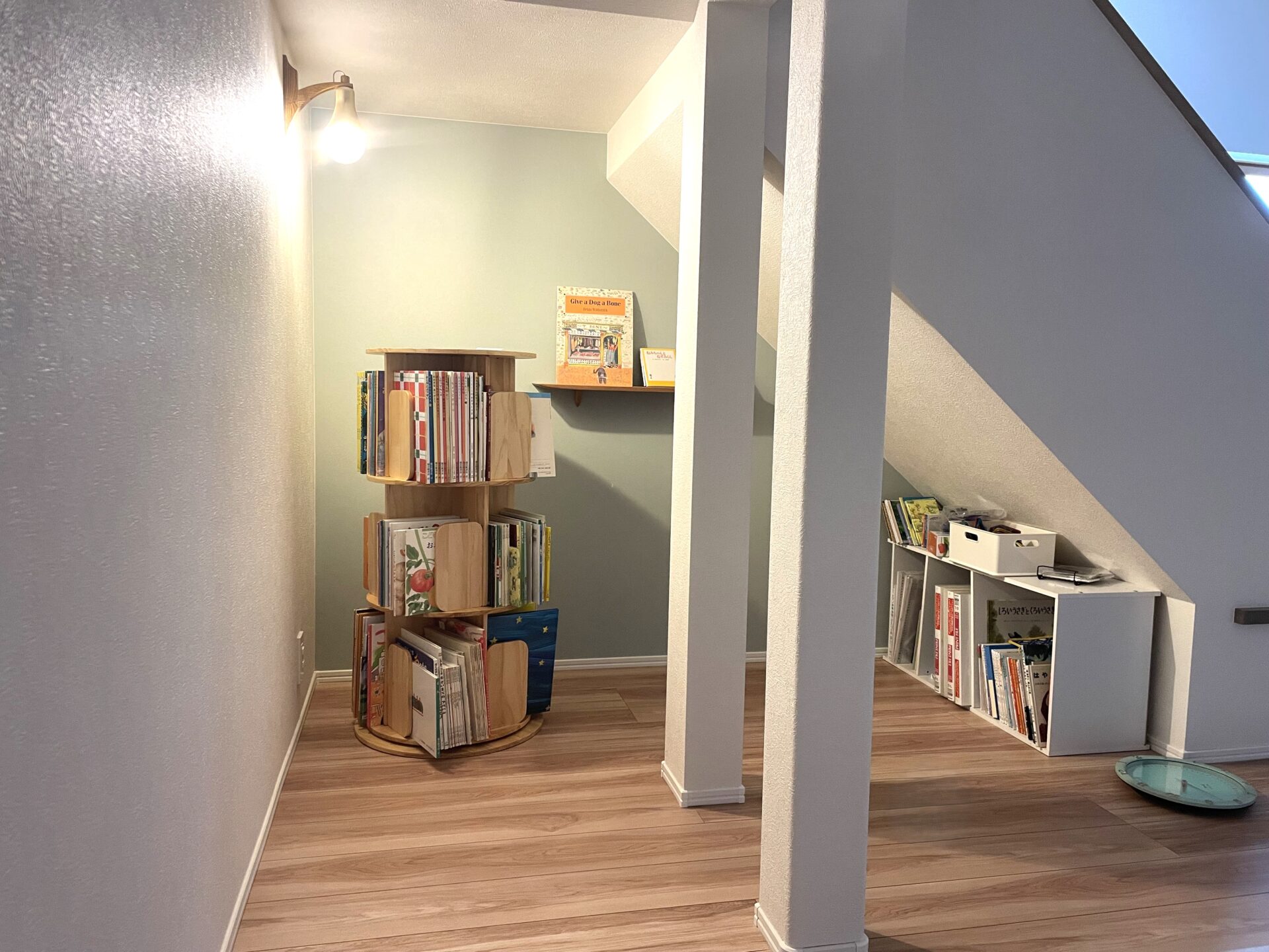 お子さんの感受性を育くむ「おうち図書館のある家」